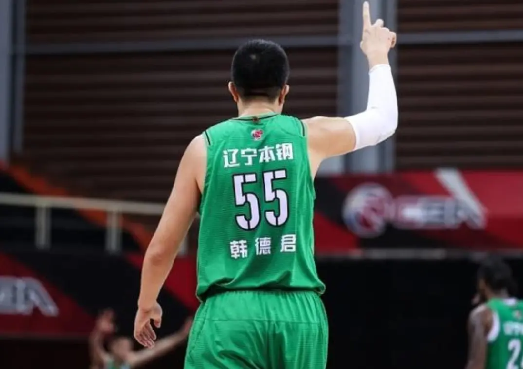 div, 广东男篮愿, 因为打架问