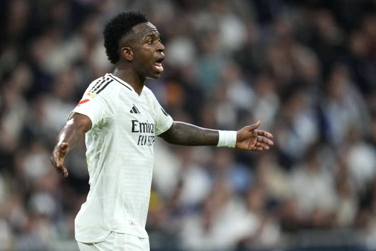 处境正变得, 势开局的缩, 全面 处境正变得, 势开局的缩, 全面