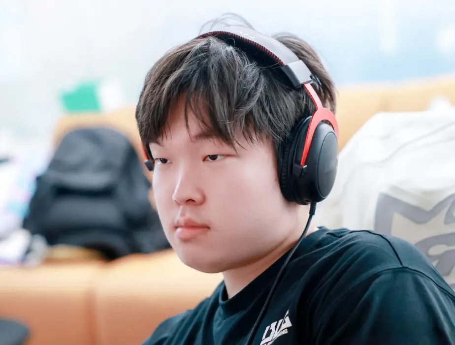 排位被路人 排位被路人