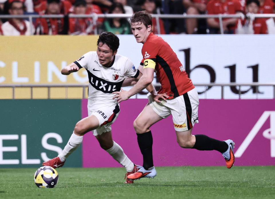 后卫, 之外 后卫, 之外